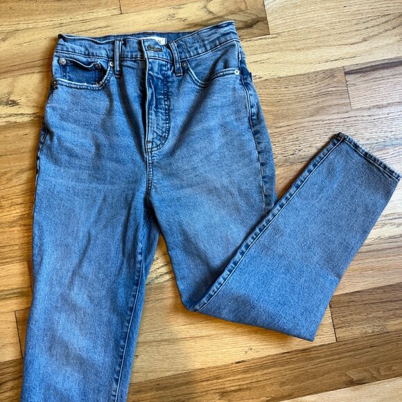 Madewell The MomJean in Light Wash - Picture 7 of 12